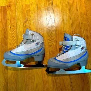 Riedell ice figure skates Model 825 Size 5